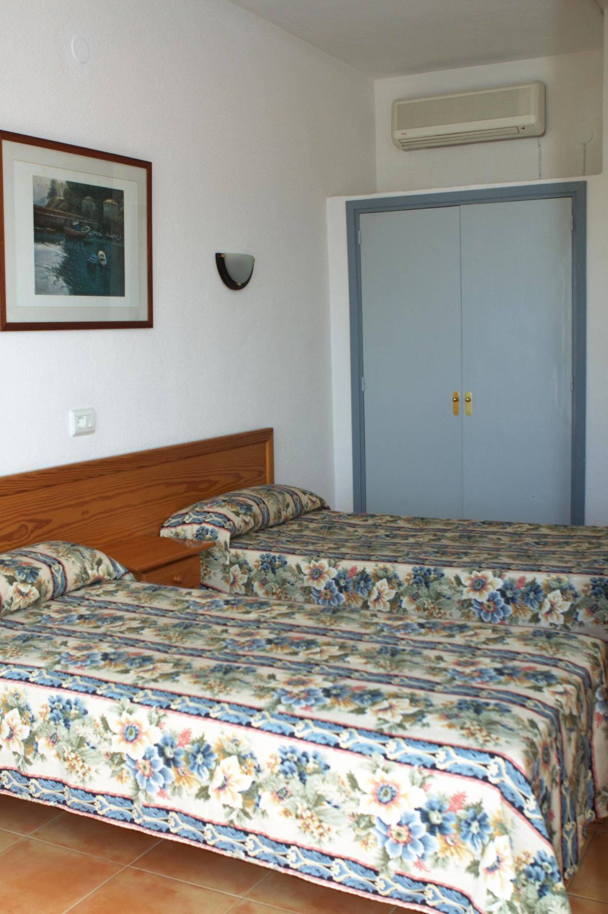 Hostal Anibal - Ab Group San Antonio  Exteriör bild
