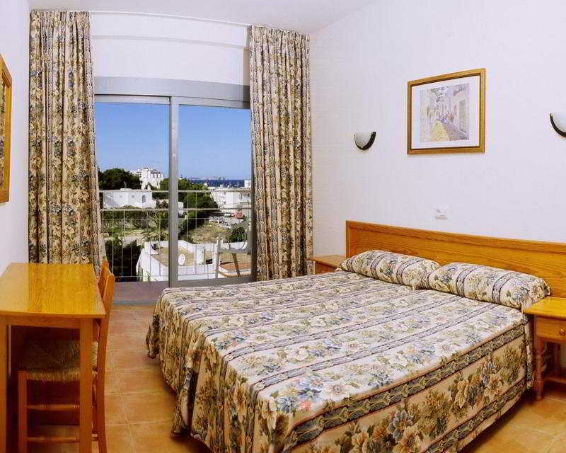Hostal Anibal - Ab Group San Antonio  Exteriör bild